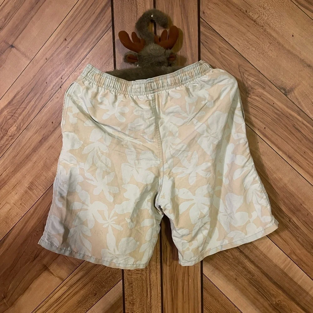 Patagonia Boys XL Floral Swim Shorts Flawed